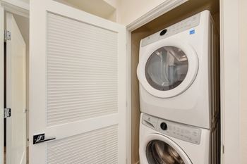Washer/dryer inside closet